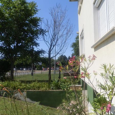 Aquaparti Apartmanok Hajduszoboszlo Ngoại thất bức ảnh