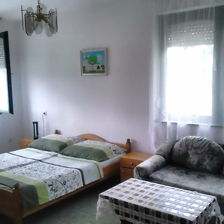 Aquaparti Apartmanok Hajduszoboszlo Ngoại thất bức ảnh