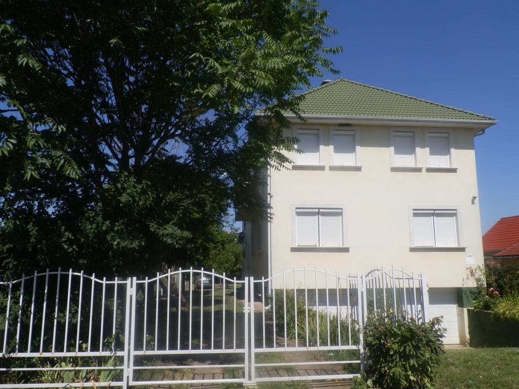Aquaparti Apartmanok Hajduszoboszlo Ngoại thất bức ảnh