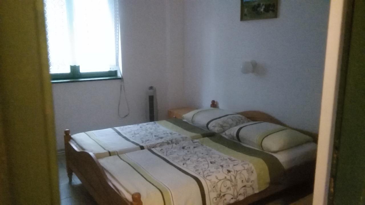 Aquaparti Apartmanok Hajduszoboszlo Ngoại thất bức ảnh