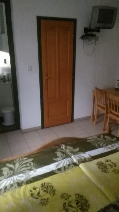 Aquaparti Apartmanok Hajduszoboszlo Ngoại thất bức ảnh